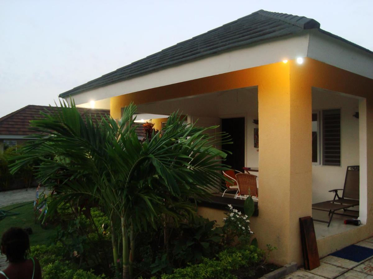 The Artist Place At Estates St Ann Villa *