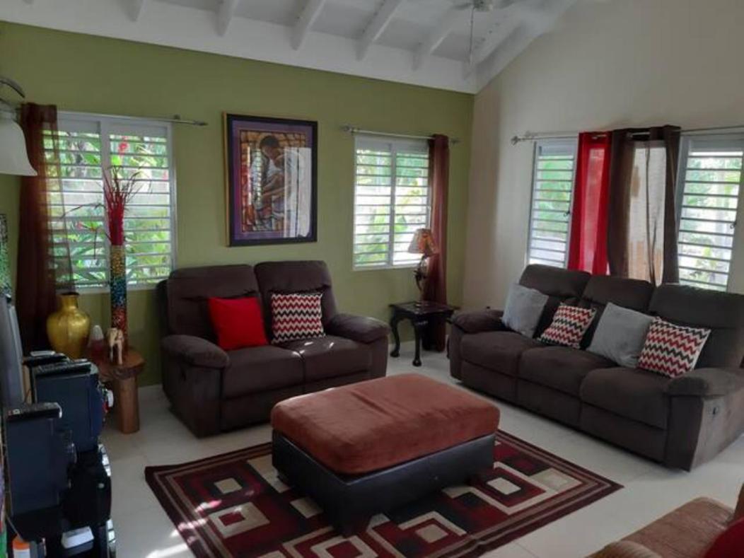 Villa The Artist Place At Estates St Ann Richmond