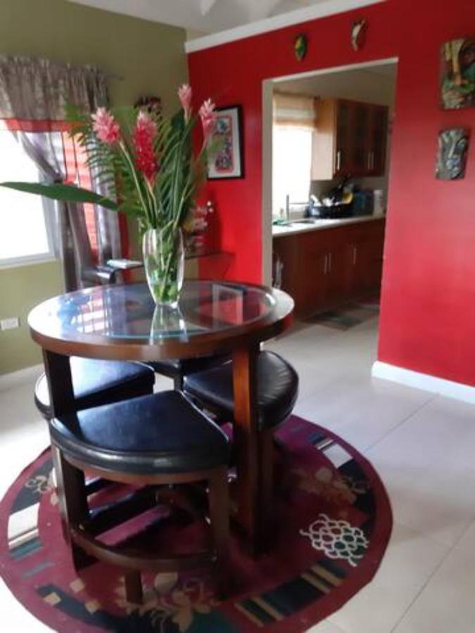 The Artist Place At Estates St Ann Villa Richmond